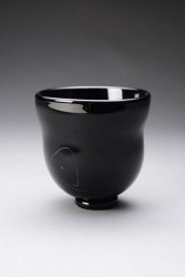 鯉江良二 黒ガラス茶碗1