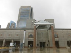 横浜美術館