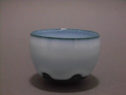 新里明士 白釉緑盃