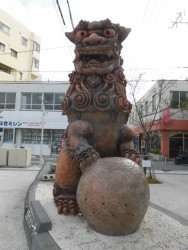 大きなシーサー